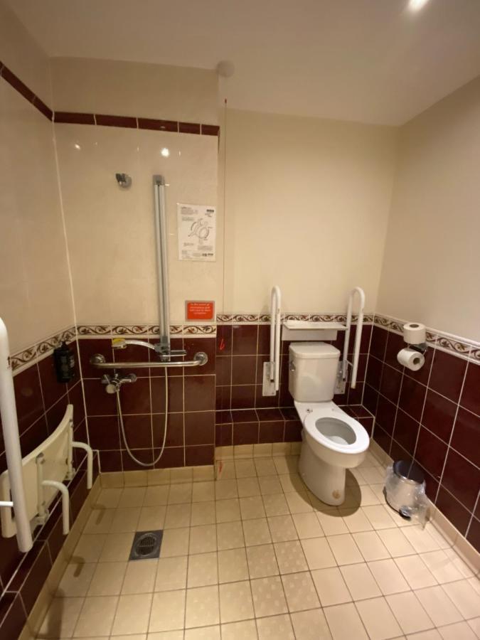 Ibis Budget برومسجروف المظهر الخارجي الصورة
