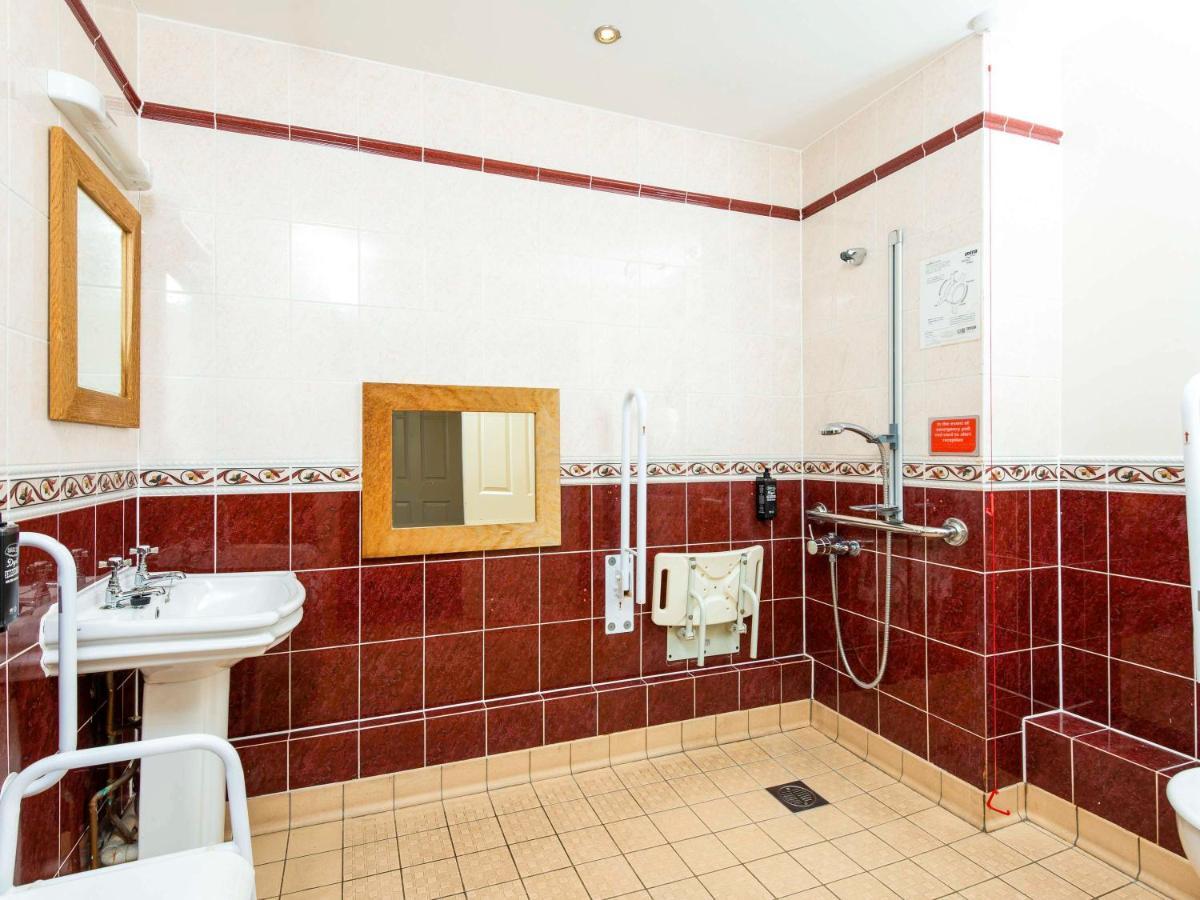 Ibis Budget برومسجروف المظهر الخارجي الصورة